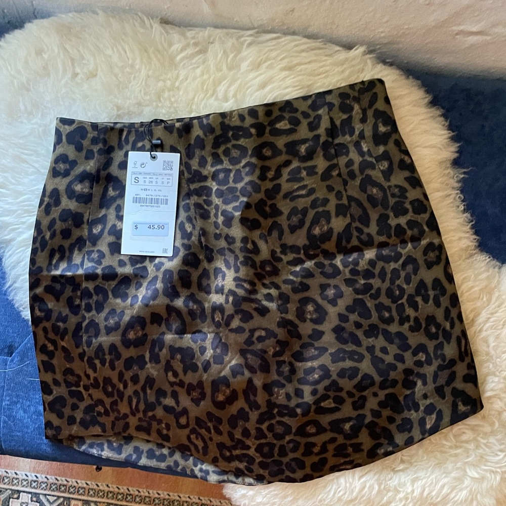 NWT: Zara Satin Effect Leopard Mini Skirt